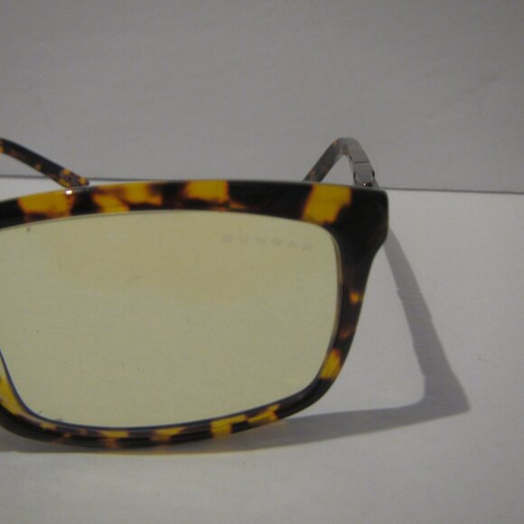 Amber tinted Gunnar Haus blue light blocking Gaming glasses with tortoise frame - Picture 3 of 9